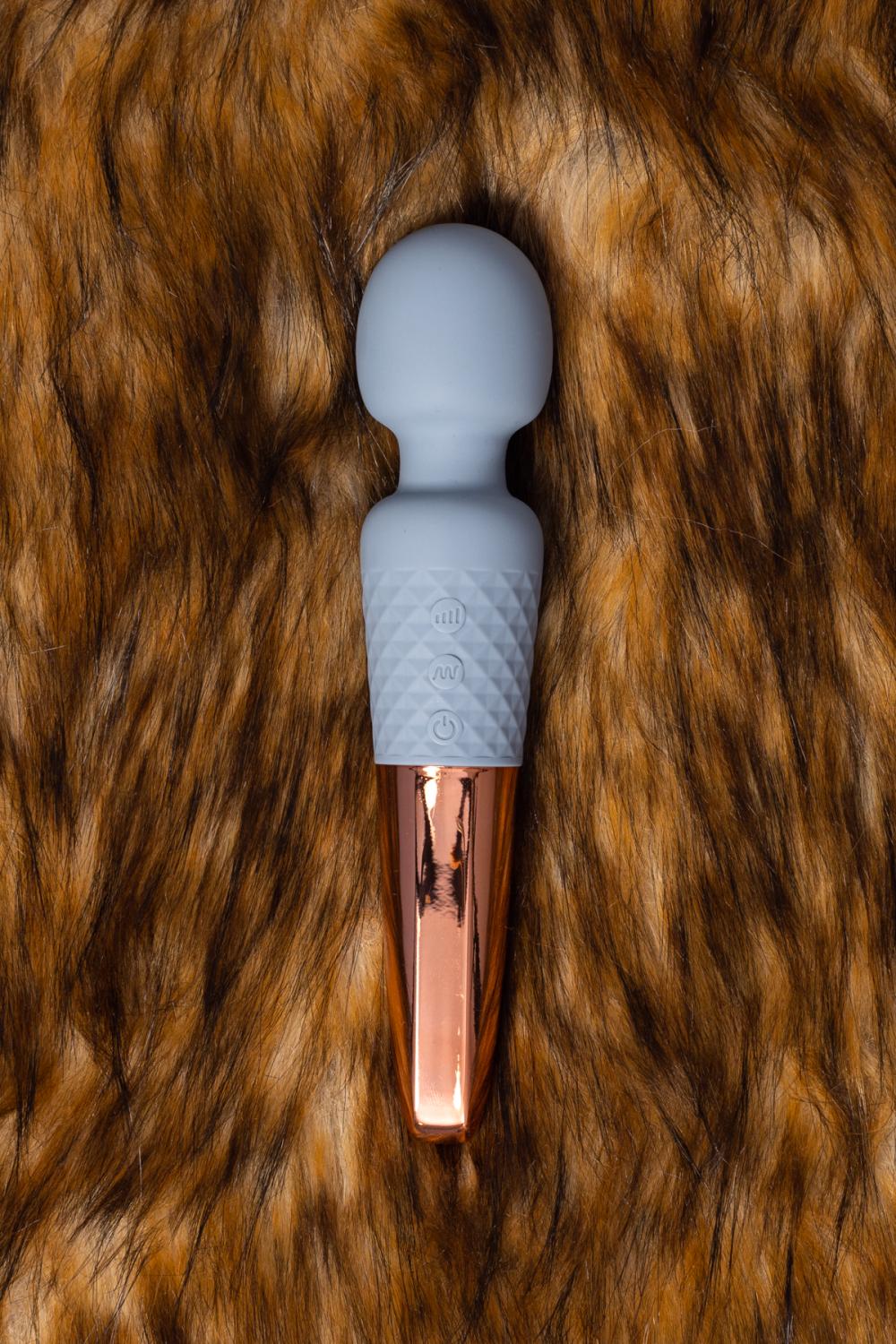 SoftTouch Wand Masaj Aleti Klitrosi Uyarıcı Vibratör